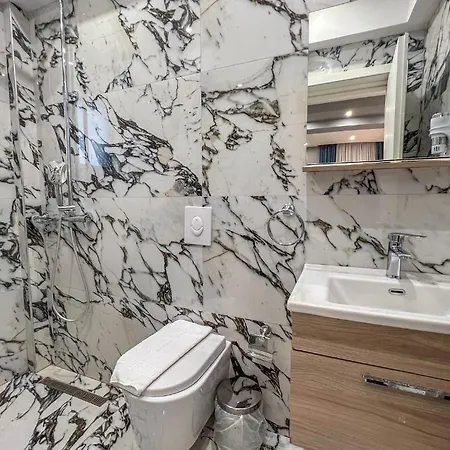 Hotel Rumani 3 Islands 4*