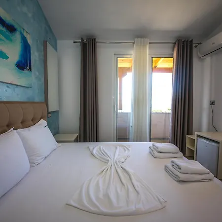 Rumani 3 Islands Ksamil