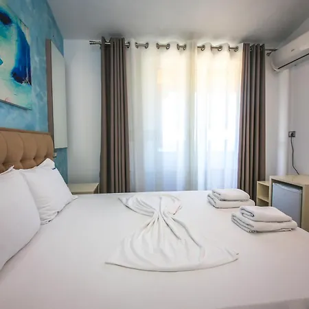 Rumani 3 Islands Hotel
